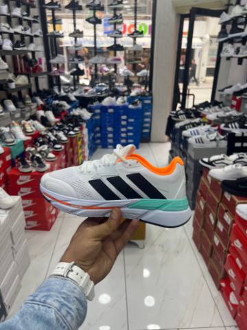 Adidas adisıtar
